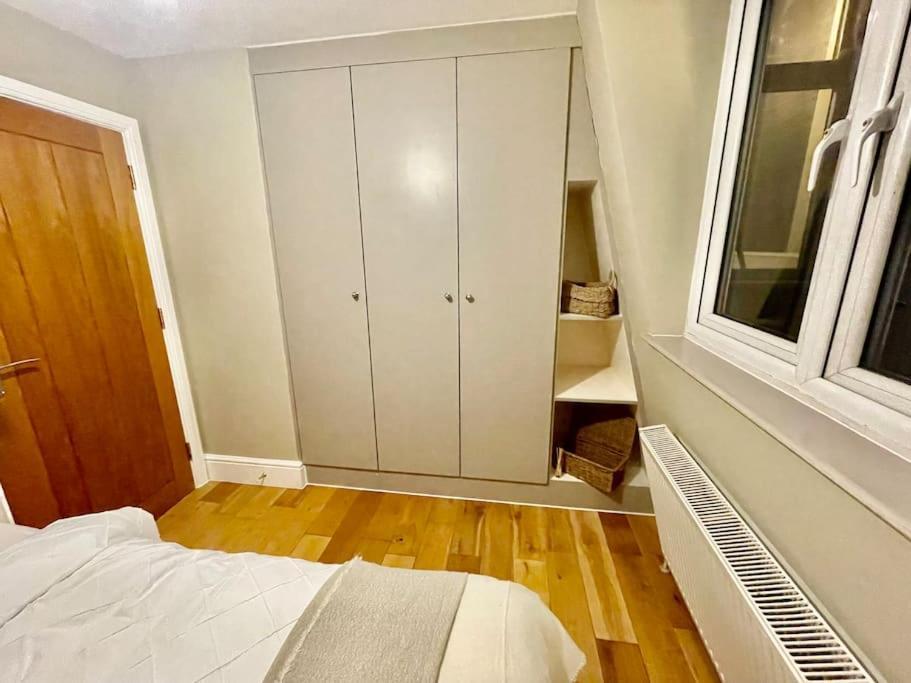 Lovely Two Bed Flat Λονδίνο Εξωτερικό φωτογραφία